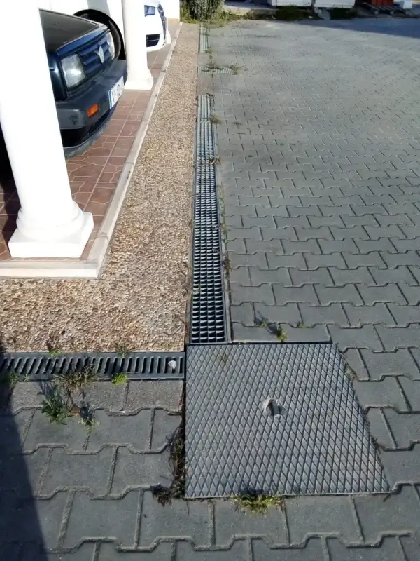 grille caillebotis caniveau